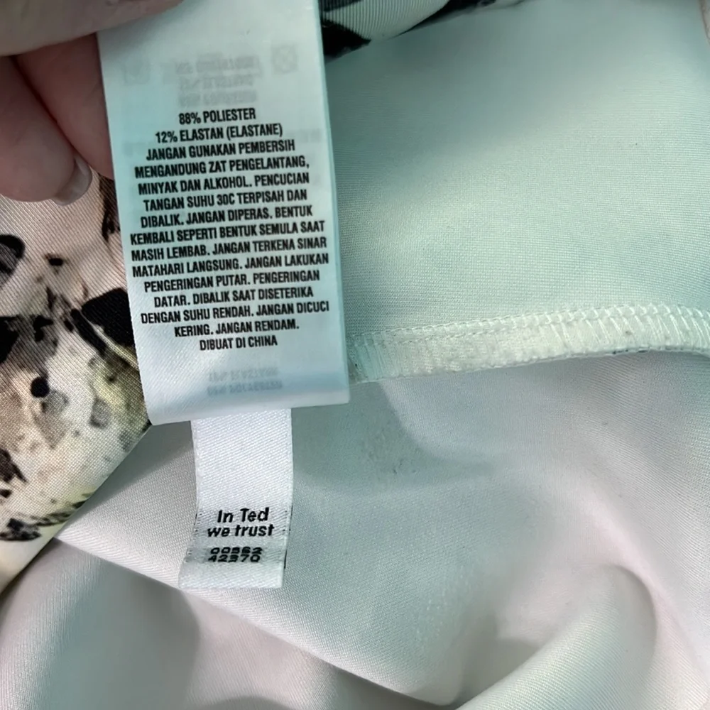 #562 Ted Baker London Floral Skirt with Exposed Zipper_8